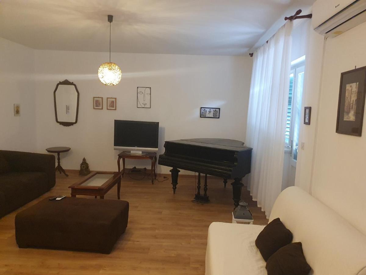 Apartment Lana Trogir Dış mekan fotoğraf
